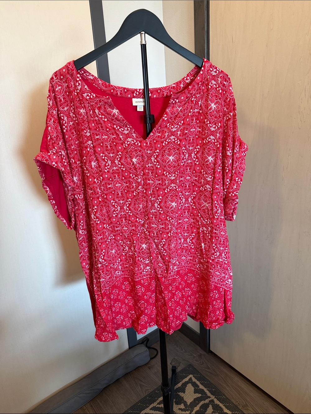 Avenue Red Bandana Print V-Neck Tunic